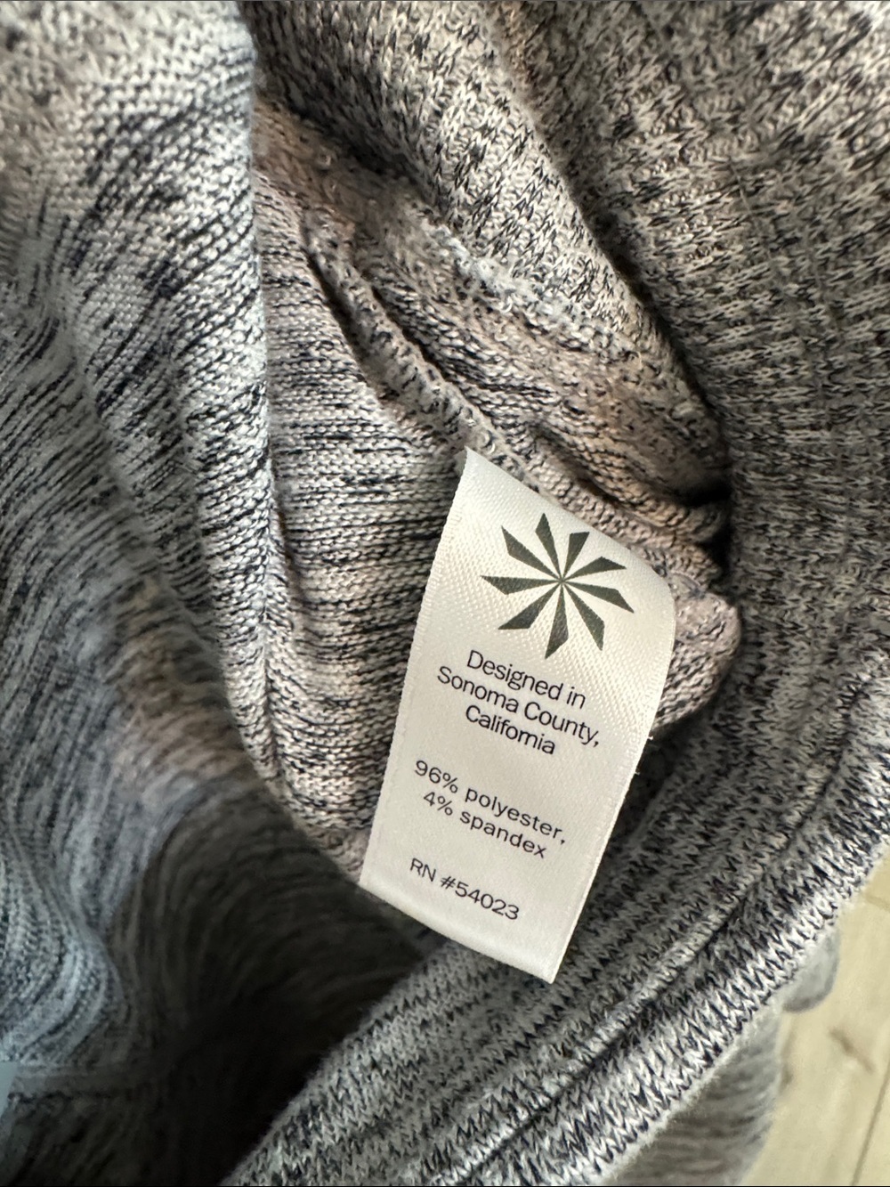 Athleta Heather Gray Marled Knit Drawstring Skirt size S. - Picture 3 of 6
